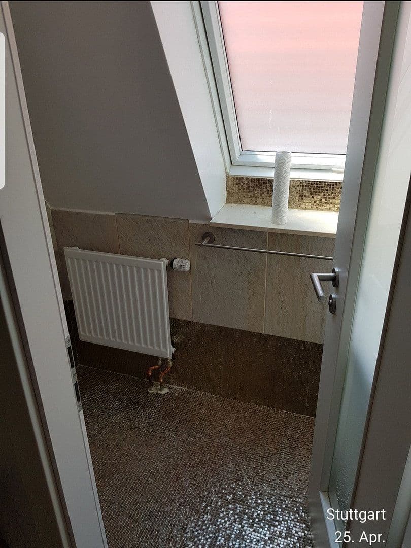 Prodej domu 138 m², pozemek 133 m², Stuttgart, Bádensko-Württembersko Prodej domu 138 m², pozemek 133 m², Stuttgart, Bádensko-Württembersko