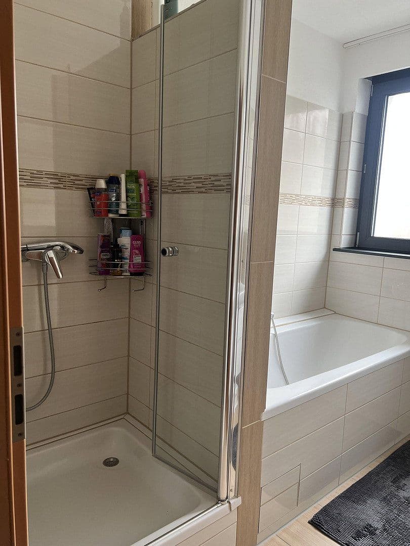 Pronájem bytu 4+1 98 m², Köllestraße 25, Ulm, Bádensko-Württembersko Pronájem bytu 4+1 98 m², Köllestraße 25, Ulm, Bádensko-Württembersko