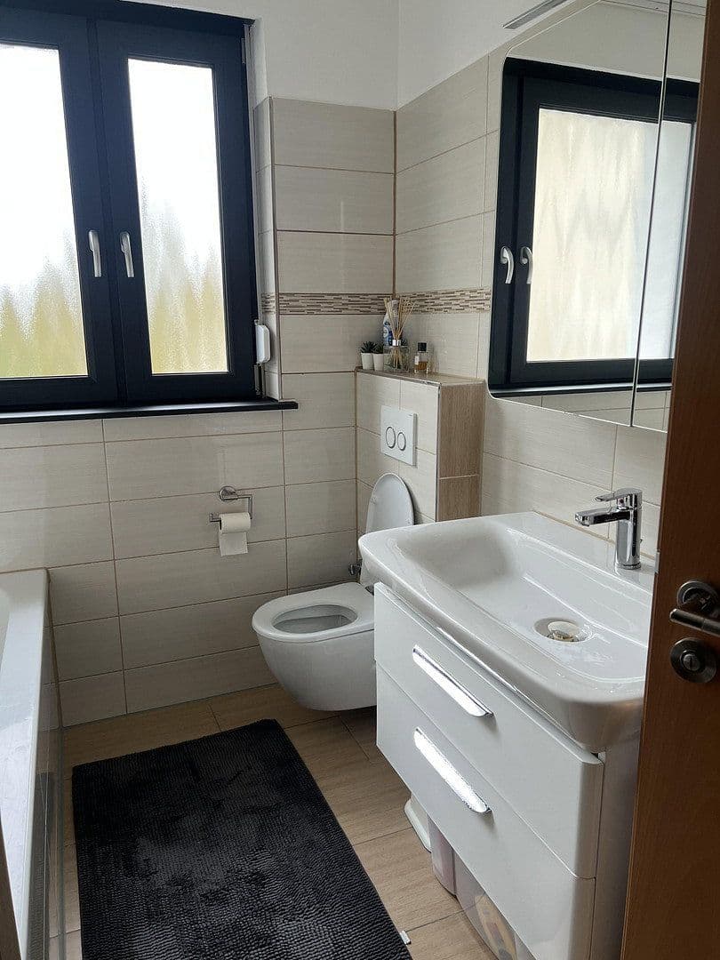 Pronájem bytu 4+1 98 m², Köllestraße 25, Ulm, Bádensko-Württembersko Pronájem bytu 4+1 98 m², Köllestraße 25, Ulm, Bádensko-Württembersko