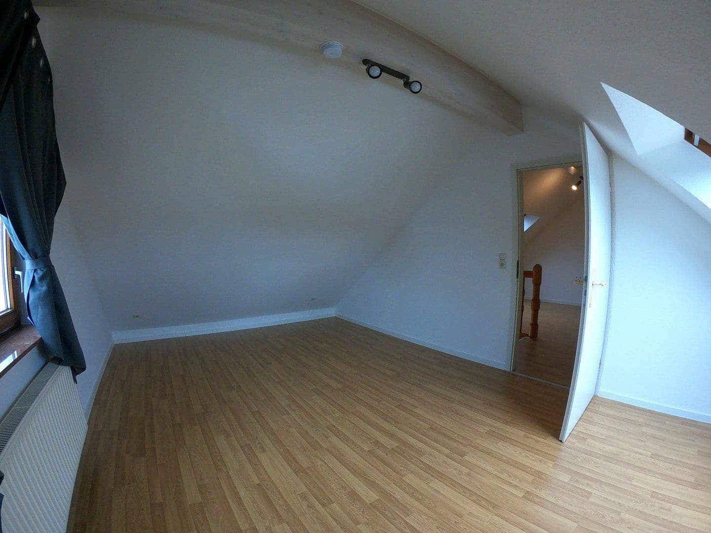 Pronájem bytu 2+1 97 m², Weilerstraße 4, Winterbach, Bádensko-Württembersko Pronájem bytu 2+1 97 m², Weilerstraße 4, Winterbach, Bádensko-Württembersko