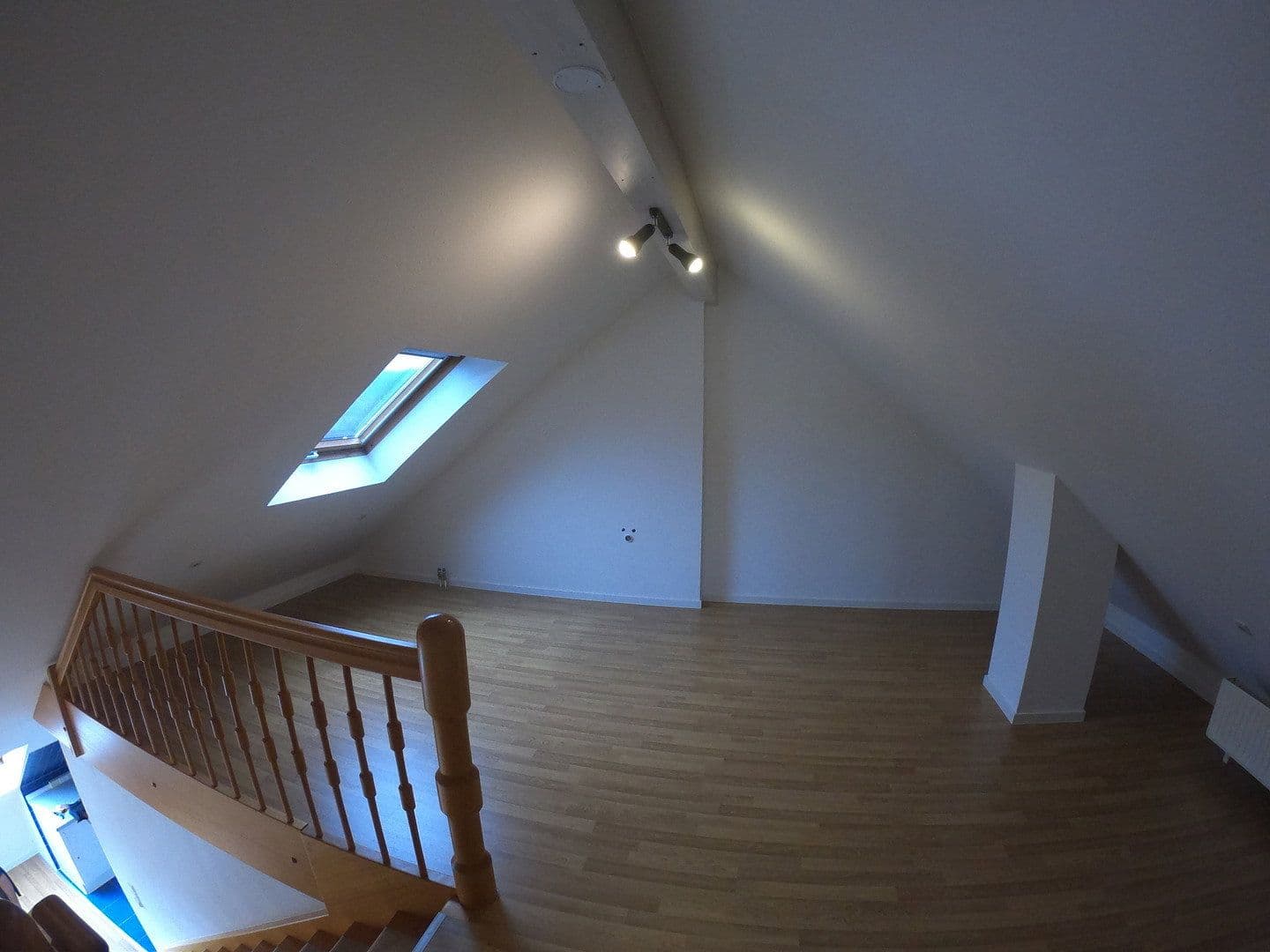 Pronájem bytu 2+1 97 m², Weilerstraße 4, Winterbach, Bádensko-Württembersko Pronájem bytu 2+1 97 m², Weilerstraße 4, Winterbach, Bádensko-Württembersko