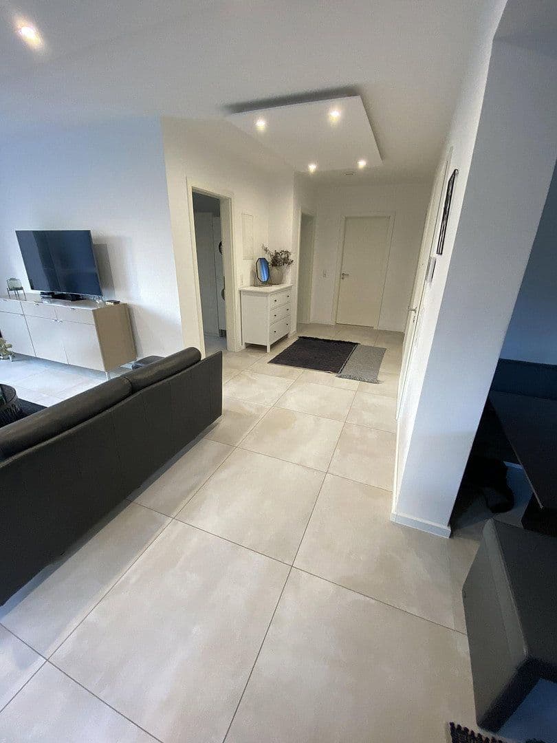 Pronájem bytu 4+1 90 m², Nagold, Bádensko-Württembersko Pronájem bytu 4+1 90 m², Nagold, Bádensko-Württembersko