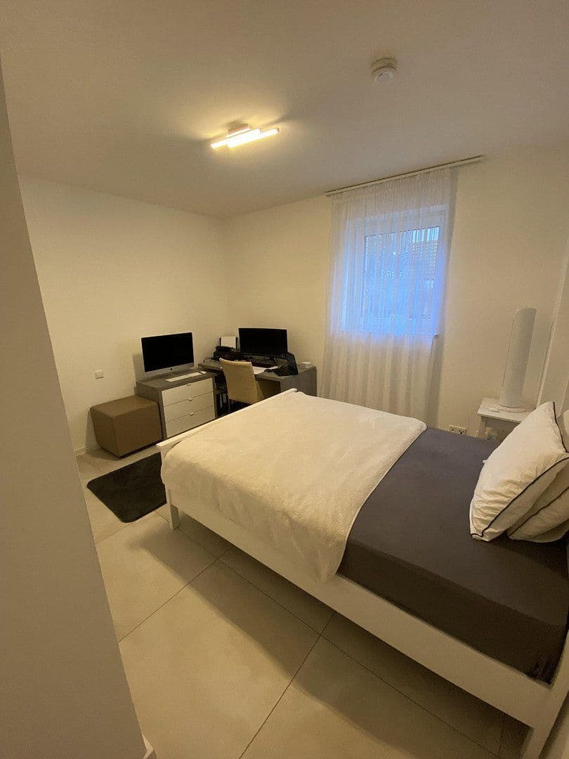 Pronájem bytu 4+1 90 m², Nagold, Bádensko-Württembersko Pronájem bytu 4+1 90 m², Nagold, Bádensko-Württembersko