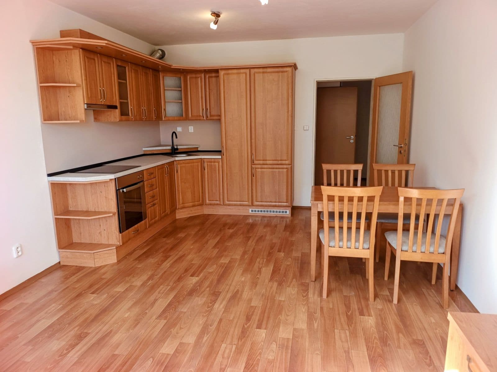 Pronájem bytu 2+kk 54 m², Herlíkovická, Praha, Praha Pronájem bytu 2+kk 54 m², Herlíkovická, Praha, Praha