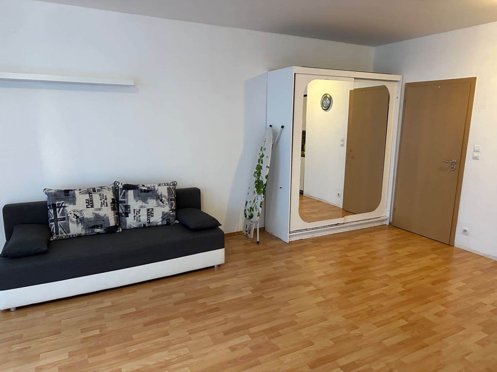Prodej bytu 1+kk 41 m², Kabešova, Praha, Praha Prodej bytu 1+kk 41 m², Kabešova, Praha, Praha