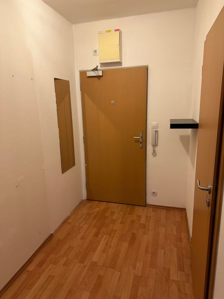 Prodej bytu 1+kk 41 m², Kabešova, Praha, Praha Prodej bytu 1+kk 41 m², Kabešova, Praha, Praha