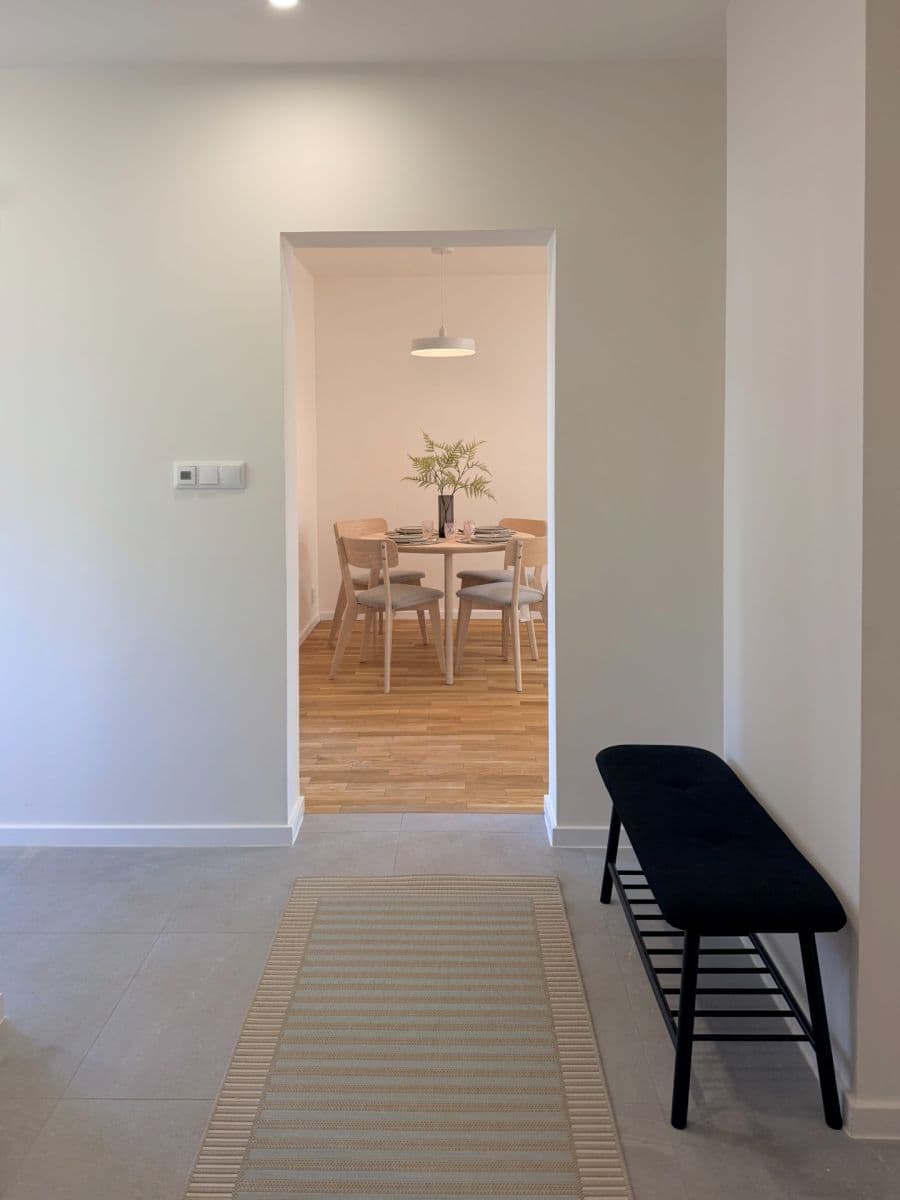 Prodej bytu 2+1 57 m², Skřivanská, Praha, Praha Prodej bytu 2+1 57 m², Skřivanská, Praha, Praha