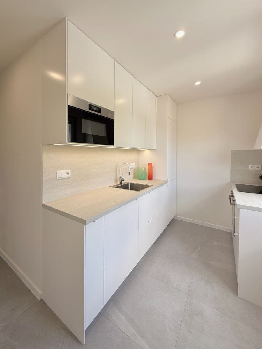 Prodej bytu 2+1 57 m², Skřivanská, Praha, Praha Prodej bytu 2+1 57 m², Skřivanská, Praha, Praha
