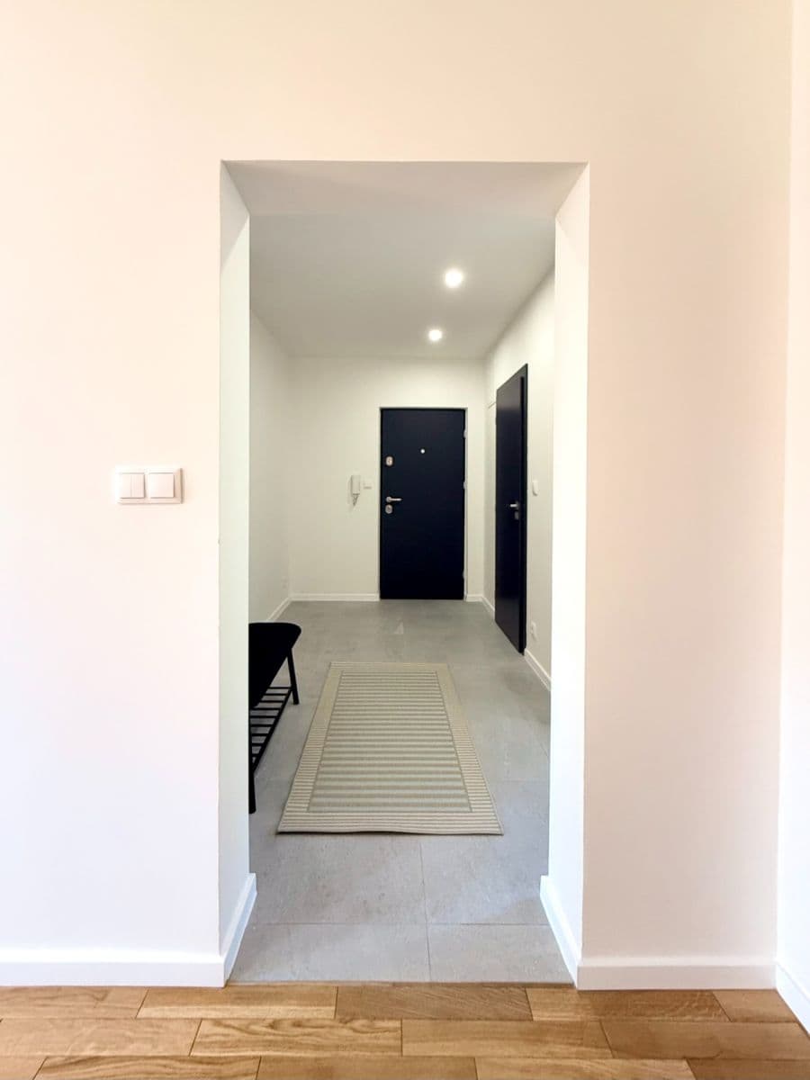 Prodej bytu 2+1 57 m², Skřivanská, Praha, Praha Prodej bytu 2+1 57 m², Skřivanská, Praha, Praha