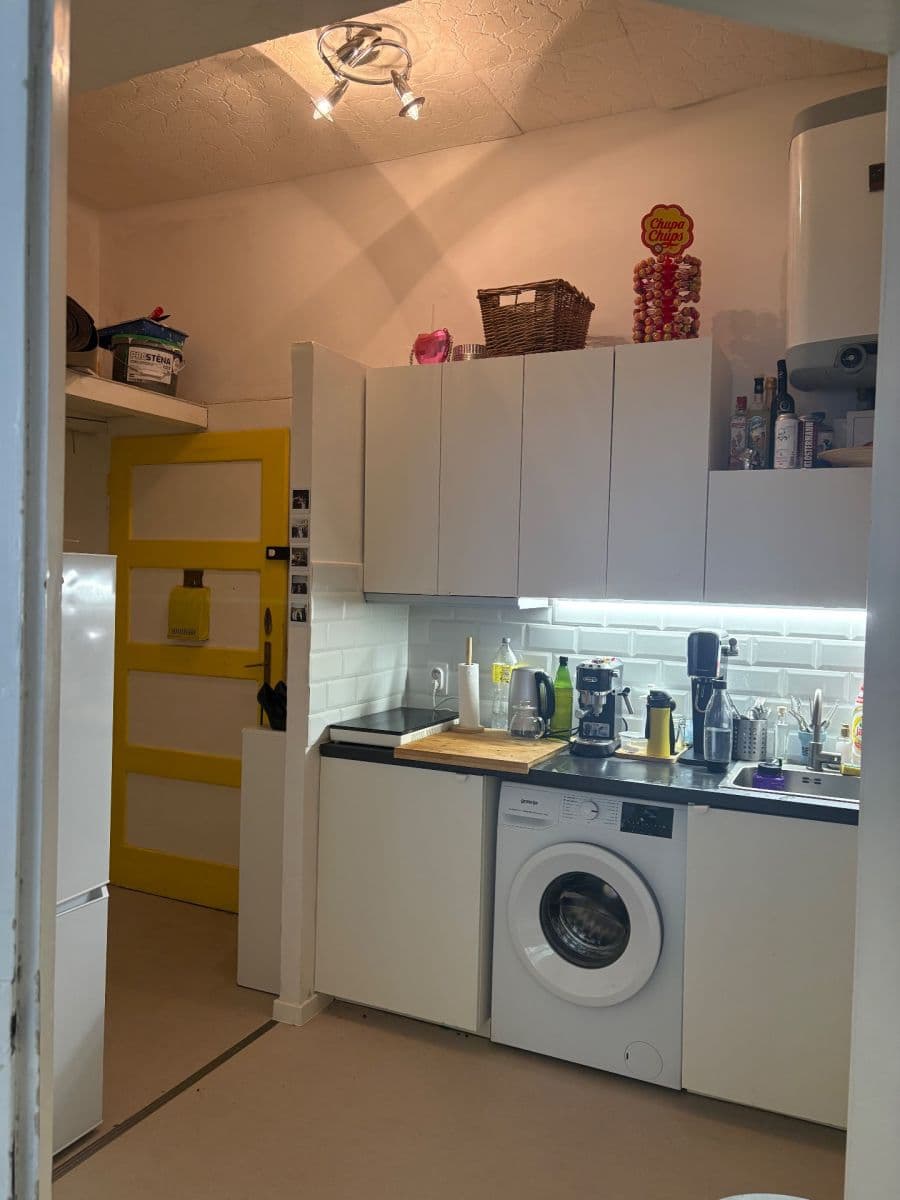 Pronájem bytu 1+1 49 m², U plynárny, Praha, Praha Pronájem bytu 1+1 49 m², U plynárny, Praha, Praha