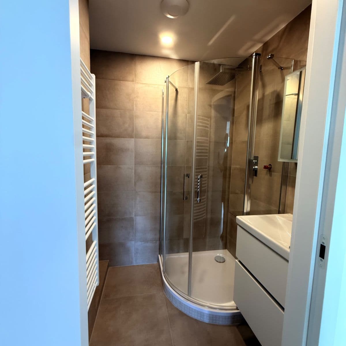 Pronájem bytu 3+kk 64 m², Severní, Hradec Králové, Královéhradecký kraj Pronájem bytu 3+kk 64 m², Severní, Hradec Králové, Královéhradecký kraj