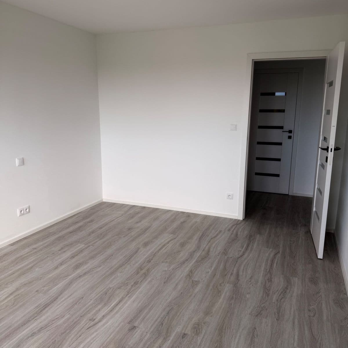 Pronájem bytu 3+kk 64 m², Severní, Hradec Králové, Královéhradecký kraj Pronájem bytu 3+kk 64 m², Severní, Hradec Králové, Královéhradecký kraj