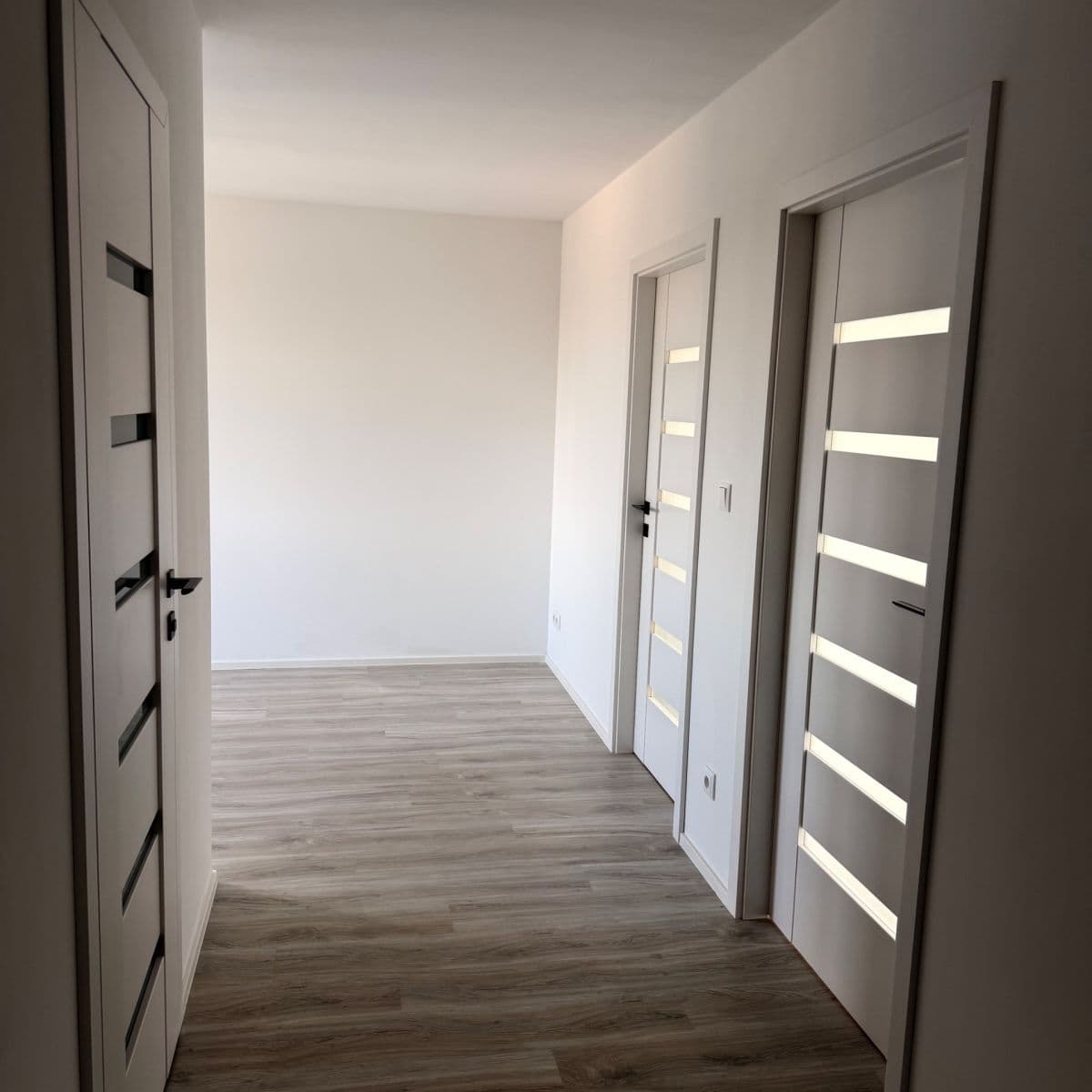 Pronájem bytu 3+kk 64 m², Severní, Hradec Králové, Královéhradecký kraj Pronájem bytu 3+kk 64 m², Severní, Hradec Králové, Královéhradecký kraj