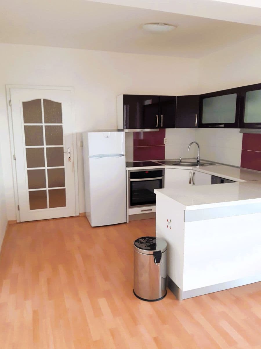 Pronájem bytu 2+kk 56 m², Mattioliho, Praha, Praha Pronájem bytu 2+kk 56 m², Mattioliho, Praha, Praha