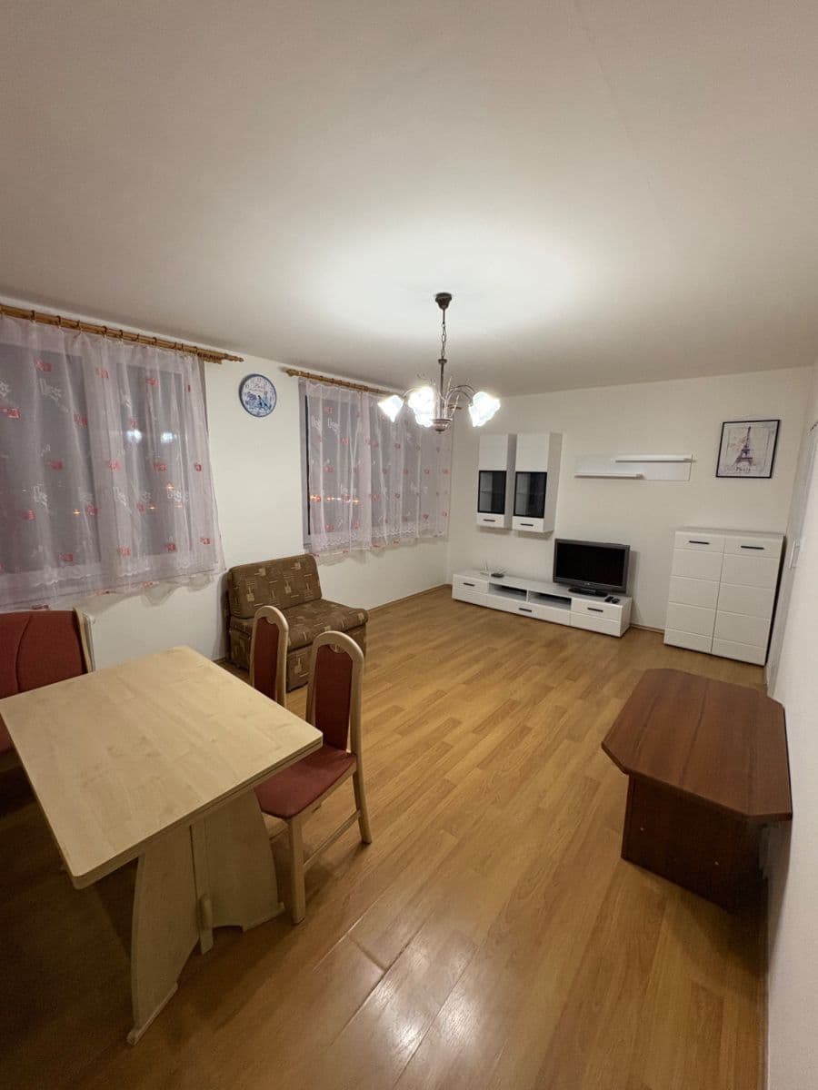 Prodej bytu 1+kk 35 m², Suchý vršek, Praha, Praha Prodej bytu 1+kk 35 m², Suchý vršek, Praha, Praha