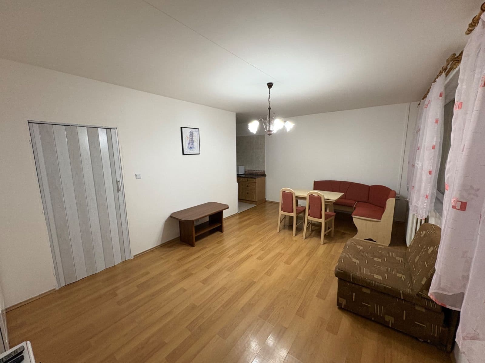 Prodej bytu 1+kk 35 m², Suchý vršek, Praha, Praha Prodej bytu 1+kk 35 m², Suchý vršek, Praha, Praha