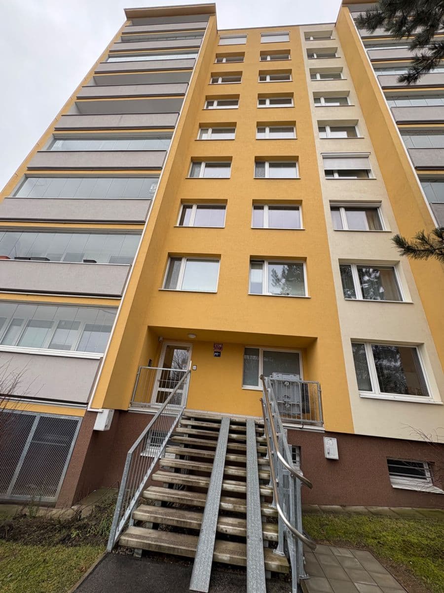 Prodej bytu 1+kk 35 m², Suchý vršek, Praha, Praha Prodej bytu 1+kk 35 m², Suchý vršek, Praha, Praha