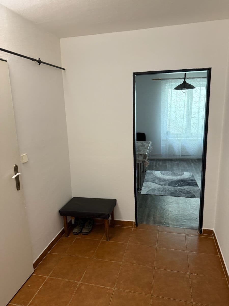 Pronájem bytu 2+kk 38 m², nám. děk. Františka Kvapila, Nezamyslice, Olomoucký kraj Pronájem bytu 2+kk 38 m², nám. děk. Františka Kvapila, Nezamyslice, Olomoucký kraj