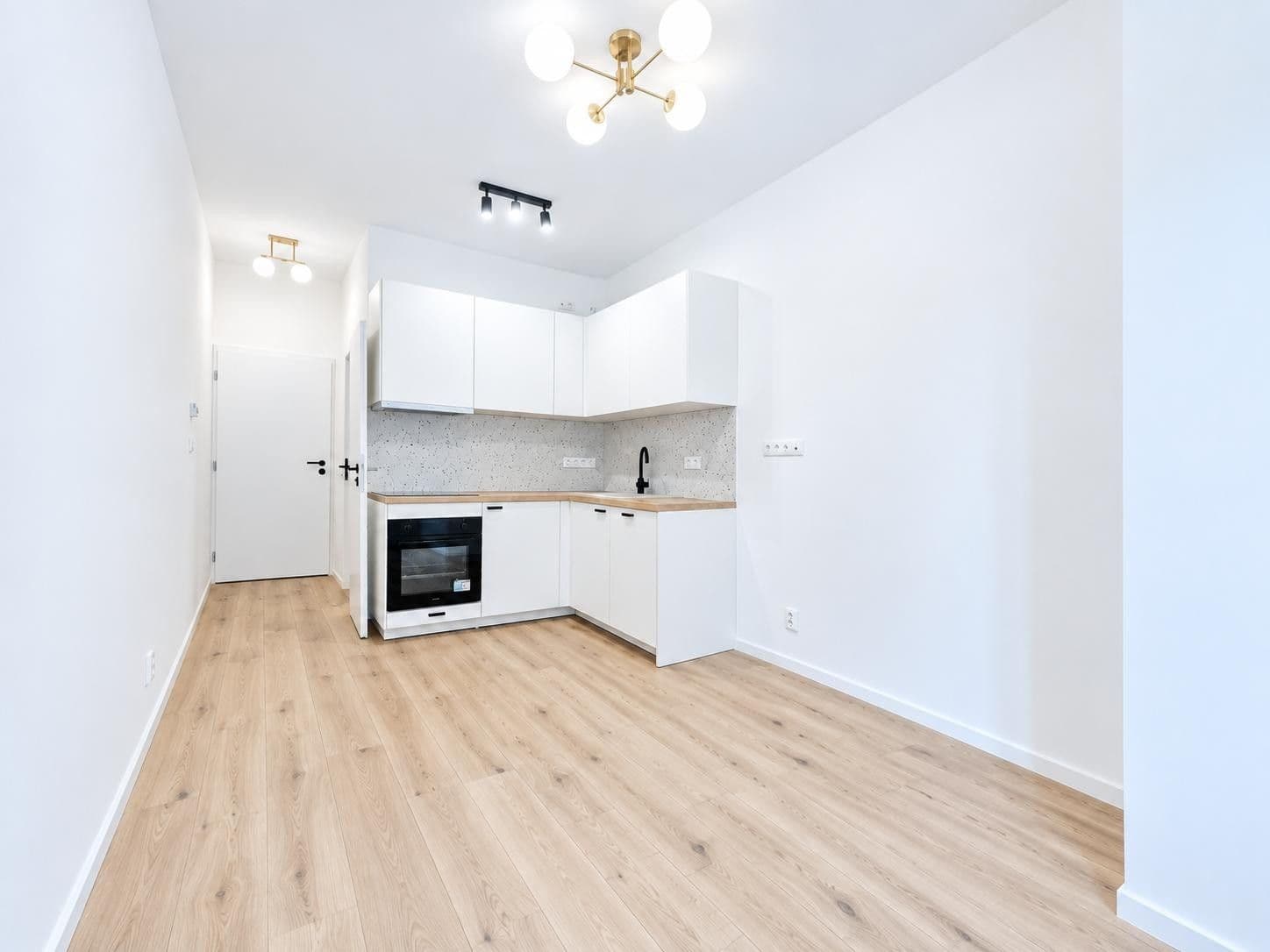 Pronájem bytu 1+kk 23 m², Petrohradská, Praha, Praha Pronájem bytu 1+kk 23 m², Petrohradská, Praha, Praha