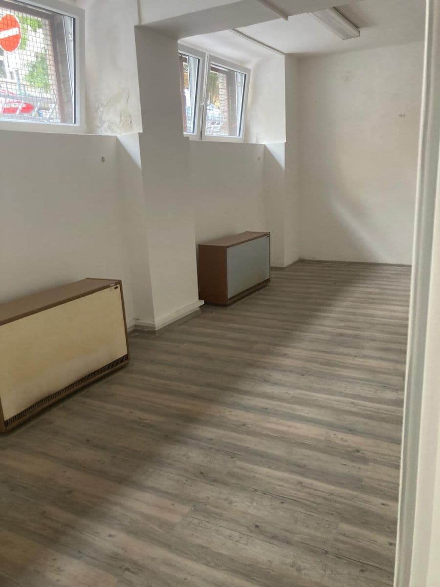 Pronájem nebytového prostoru 57 m², Biskupcova, Praha, Praha Pronájem nebytového prostoru 57 m², Biskupcova, Praha, Praha