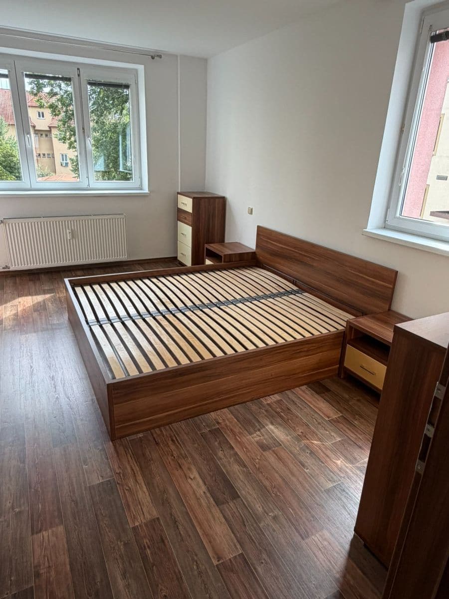 Pronájem bytu 2+kk 53 m², Škroupova, Chrudim, Pardubický kraj Pronájem bytu 2+kk 53 m², Škroupova, Chrudim, Pardubický kraj