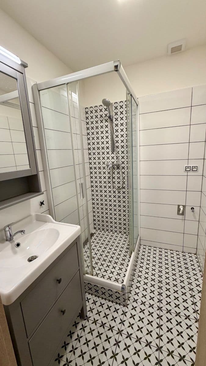 Prodej bytu 3+1 74 m², Mírová, Rychnov nad Kněžnou, Královéhradecký kraj Prodej bytu 3+1 74 m², Mírová, Rychnov nad Kněžnou, Královéhradecký kraj