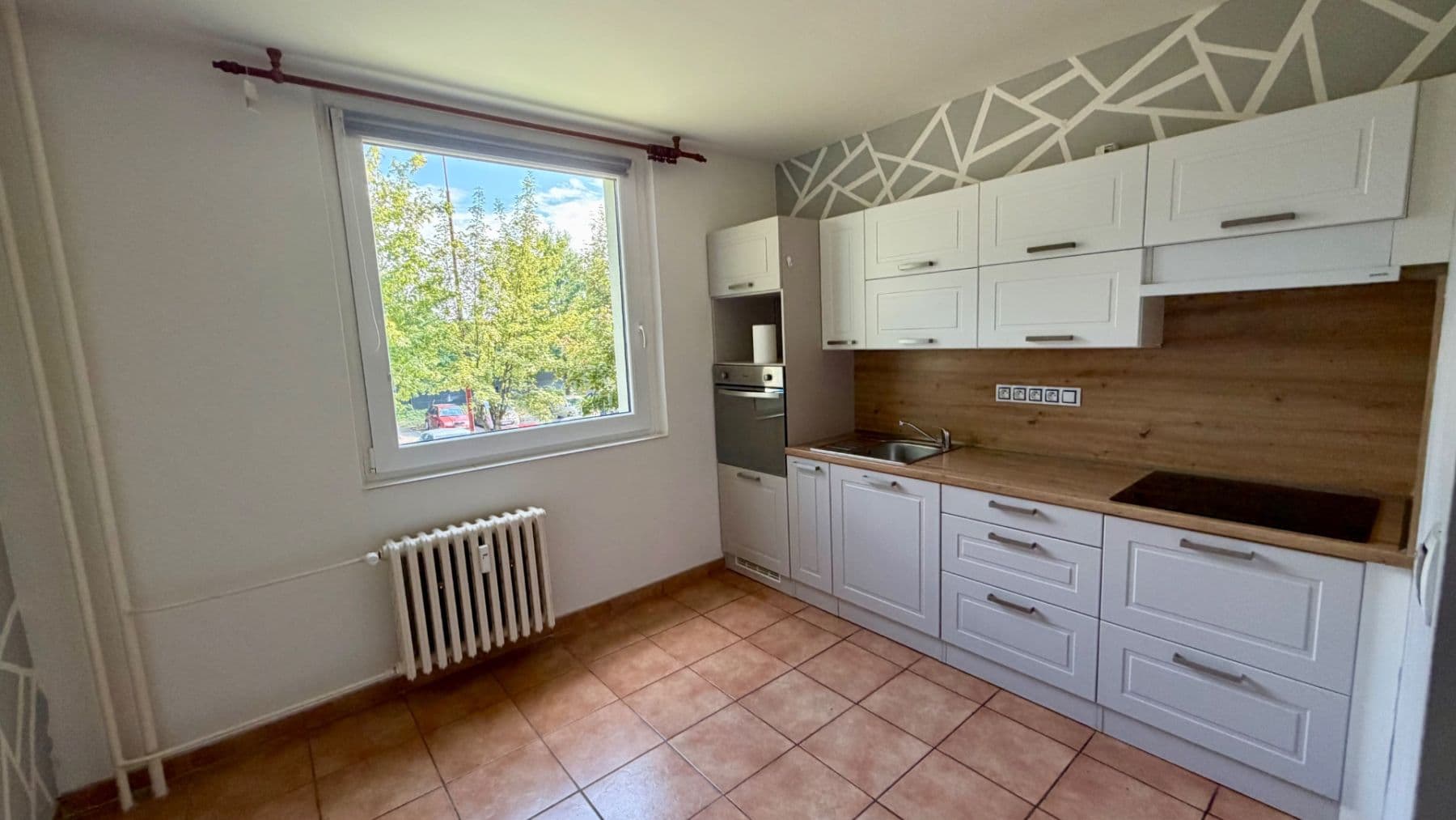 Prodej bytu 3+1 74 m², Mírová, Rychnov nad Kněžnou, Královéhradecký kraj Prodej bytu 3+1 74 m², Mírová, Rychnov nad Kněžnou, Královéhradecký kraj