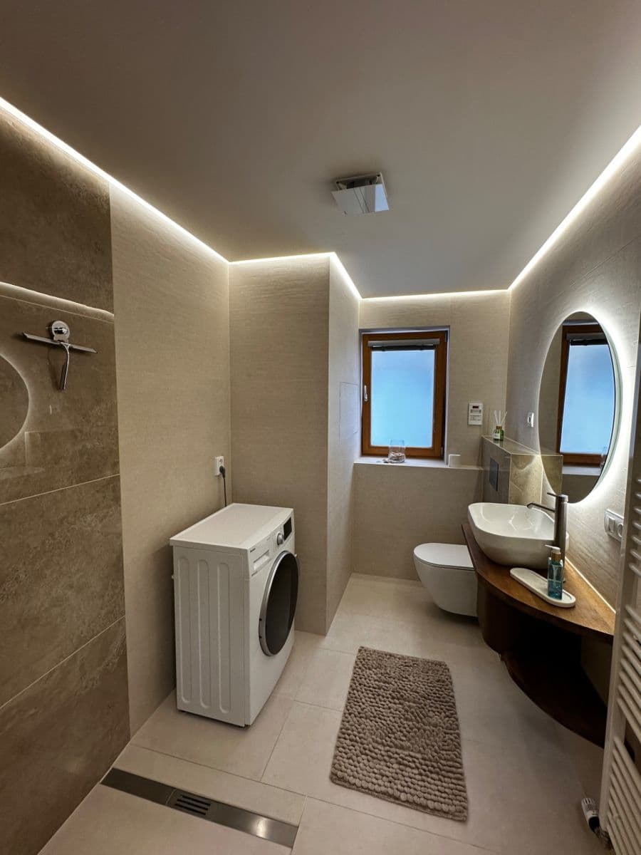 Pronájem bytu 1+kk 48 m², 5. května, Dobřichovice, Středočeský kraj Pronájem bytu 1+kk 48 m², 5. května, Dobřichovice, Středočeský kraj