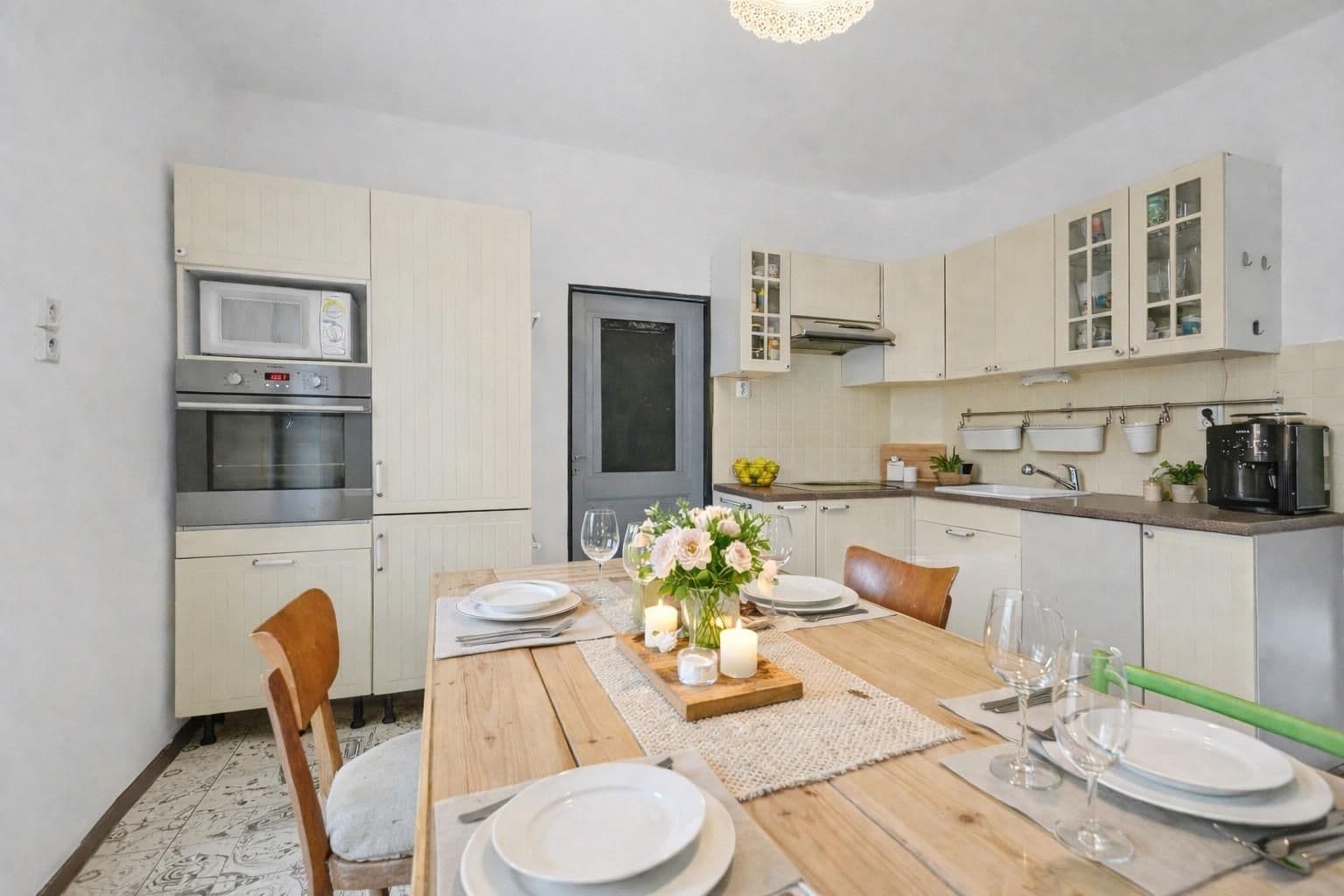Prodej domu 156 m², pozemek 316 m², Karlštejnská, Chýnice, Středočeský kraj Prodej domu 156 m², pozemek 316 m², Karlštejnská, Chýnice, Středočeský kraj