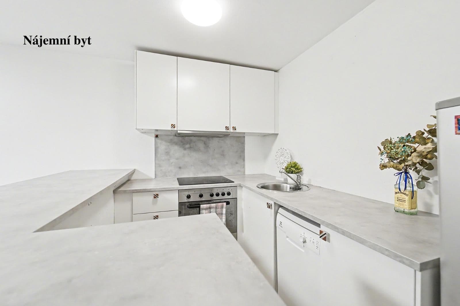 Prodej domu 156 m², pozemek 316 m², Karlštejnská, Chýnice, Středočeský kraj Prodej domu 156 m², pozemek 316 m², Karlštejnská, Chýnice, Středočeský kraj