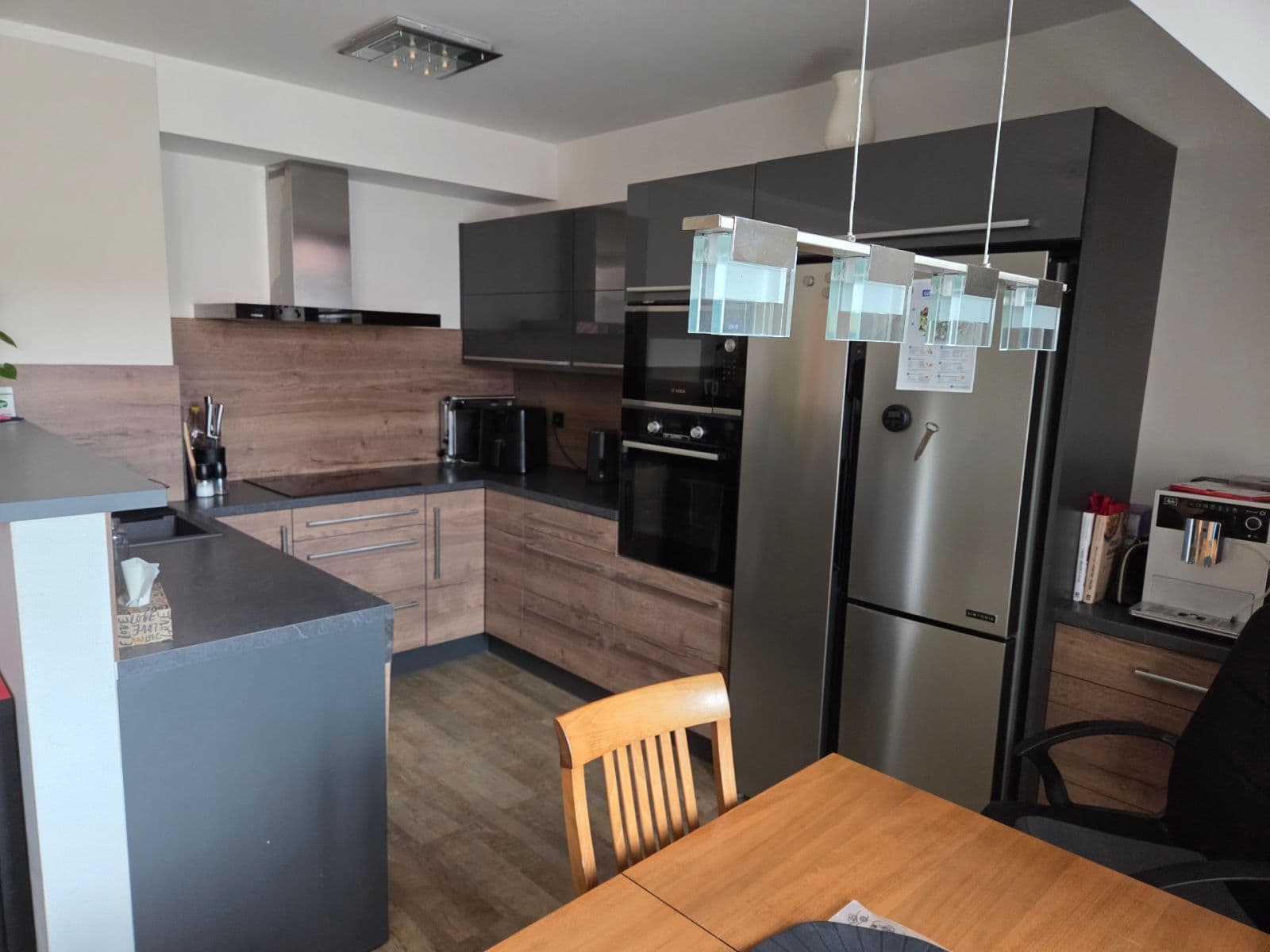 Pronájem bytu 4+kk 77 m², K Šátalce, Jesenice, Středočeský kraj Pronájem bytu 4+kk 77 m², K Šátalce, Jesenice, Středočeský kraj
