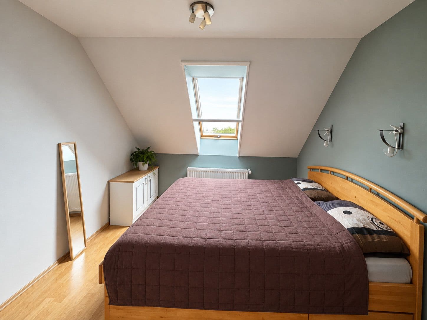 Pronájem bytu 4+kk 77 m², K Šátalce, Jesenice, Středočeský kraj Pronájem bytu 4+kk 77 m², K Šátalce, Jesenice, Středočeský kraj