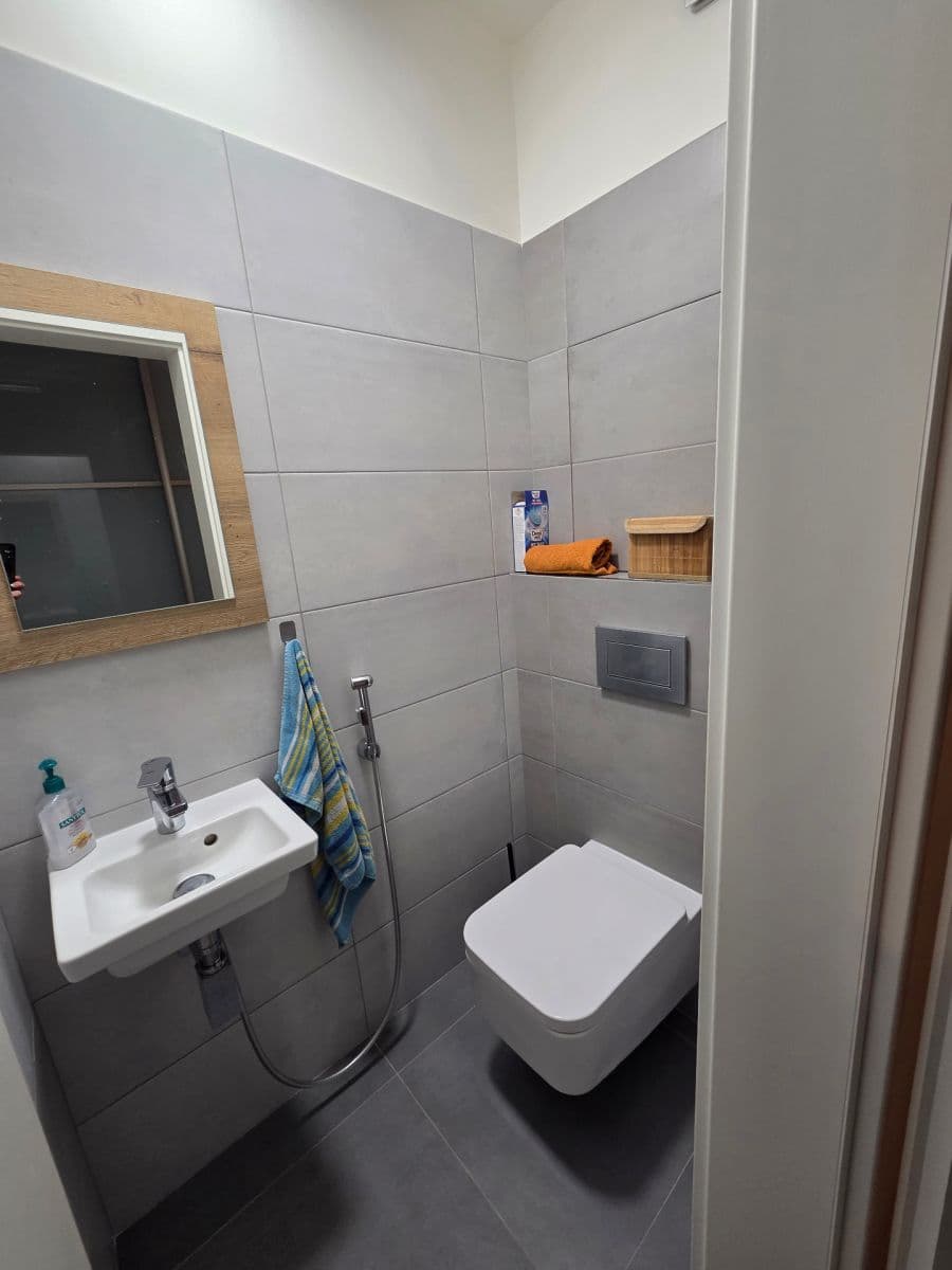 Pronájem bytu 4+kk 77 m², K Šátalce, Jesenice, Středočeský kraj Pronájem bytu 4+kk 77 m², K Šátalce, Jesenice, Středočeský kraj