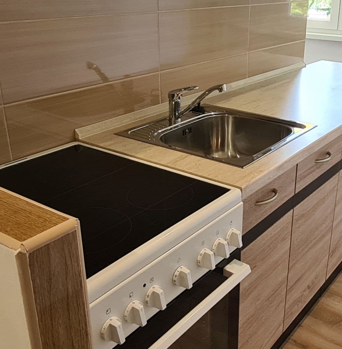 Pronájem bytu 2+1 52 m², Voskovcova, Ústí nad Labem, Ústecký kraj Pronájem bytu 2+1 52 m², Voskovcova, Ústí nad Labem, Ústecký kraj