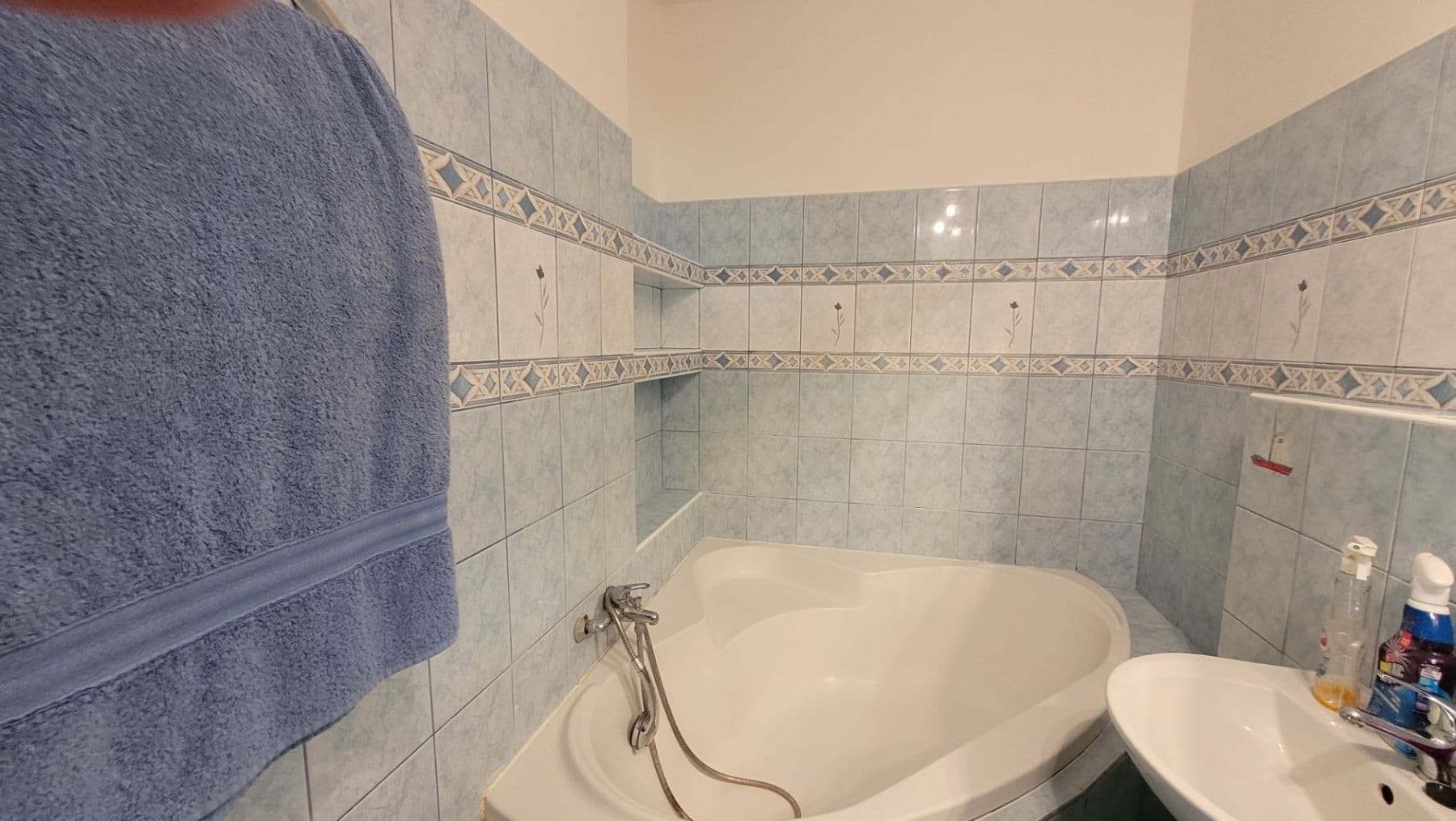 Pronájem bytu 2+1 60 m², Krátká, Milovice, Středočeský kraj Pronájem bytu 2+1 60 m², Krátká, Milovice, Středočeský kraj