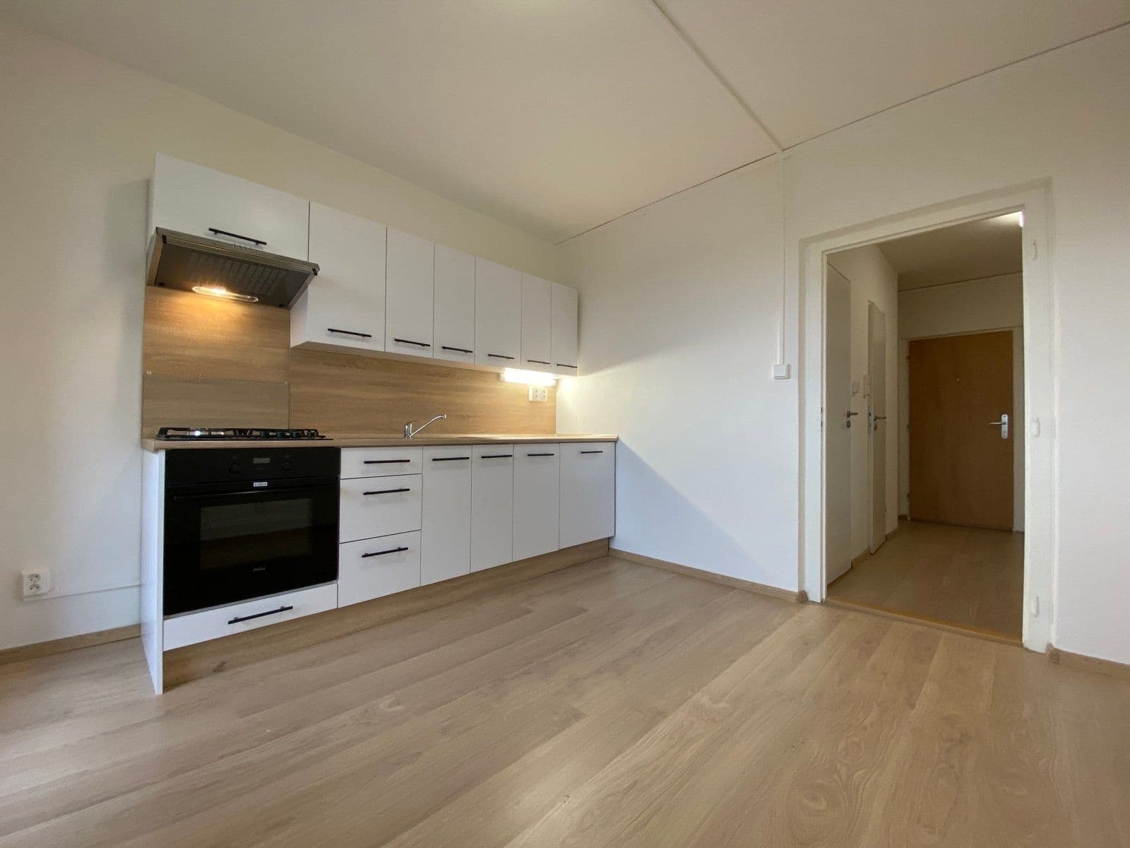 Pronájem bytu 3+1 66 m², Okružní, Orlová, Moravskoslezský kraj Pronájem bytu 3+1 66 m², Okružní, Orlová, Moravskoslezský kraj