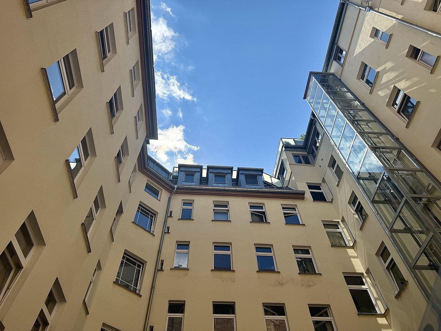 Prodej bytu 2+1 45 m², Berlin, Berlín Prodej bytu 2+1 45 m², Berlin, Berlín
