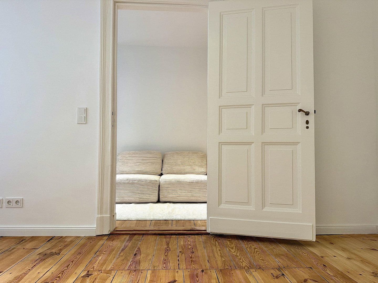 Prodej bytu 2+1 45 m², Berlin, Berlín Prodej bytu 2+1 45 m², Berlin, Berlín
