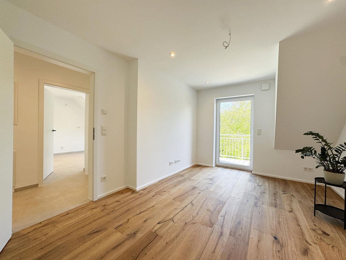 Prodej bytu 3+1 64 m², Trier, Porýní-Falc Prodej bytu 3+1 64 m², Trier, Porýní-Falc
