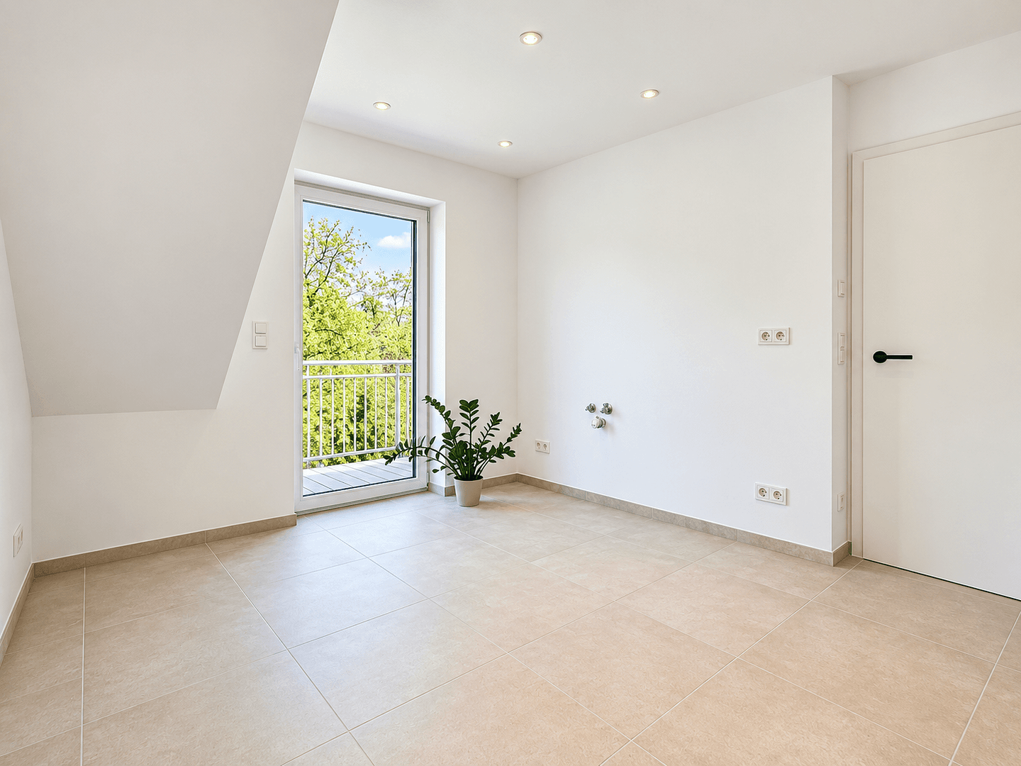 Prodej bytu 3+1 64 m², Trier, Porýní-Falc Prodej bytu 3+1 64 m², Trier, Porýní-Falc