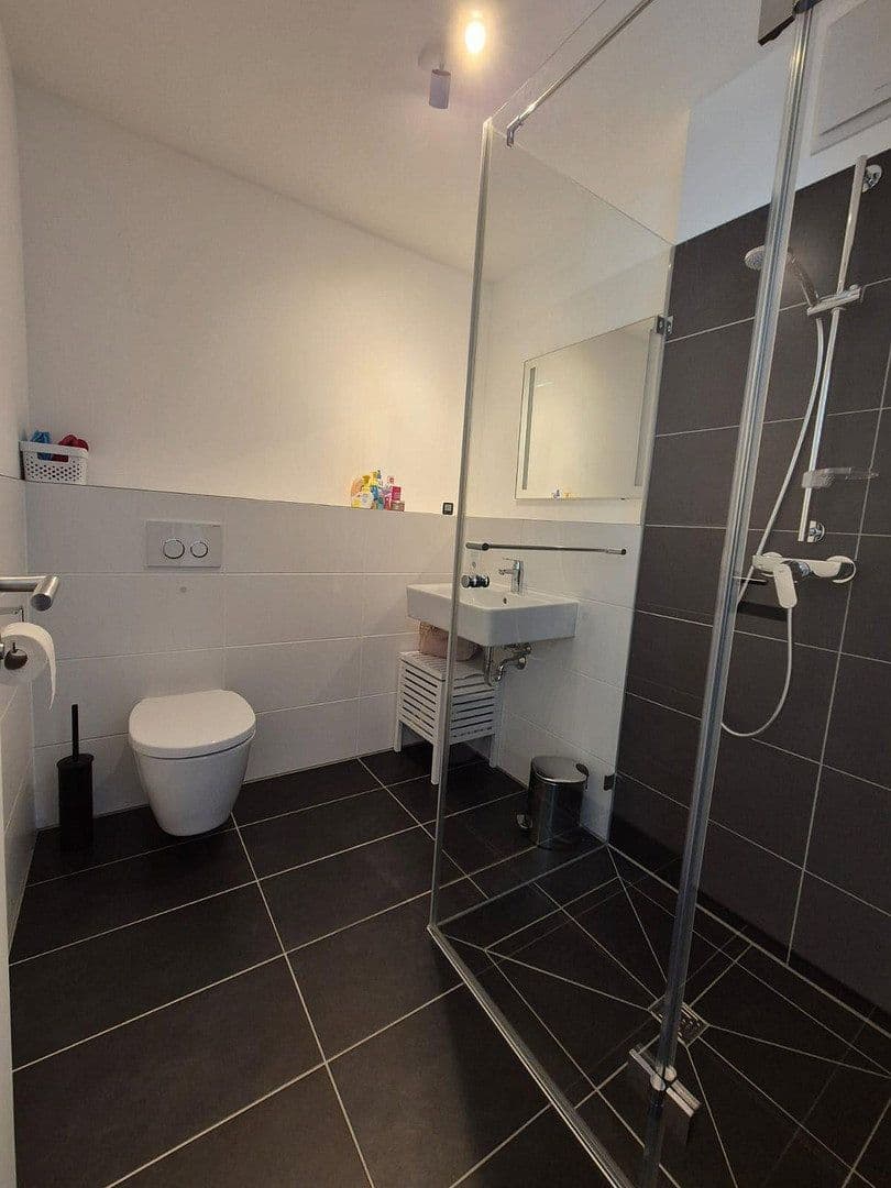 Prodej domu 127 m², pozemek 122 m², Karlsfeld, Bavorsko Prodej domu 127 m², pozemek 122 m², Karlsfeld, Bavorsko