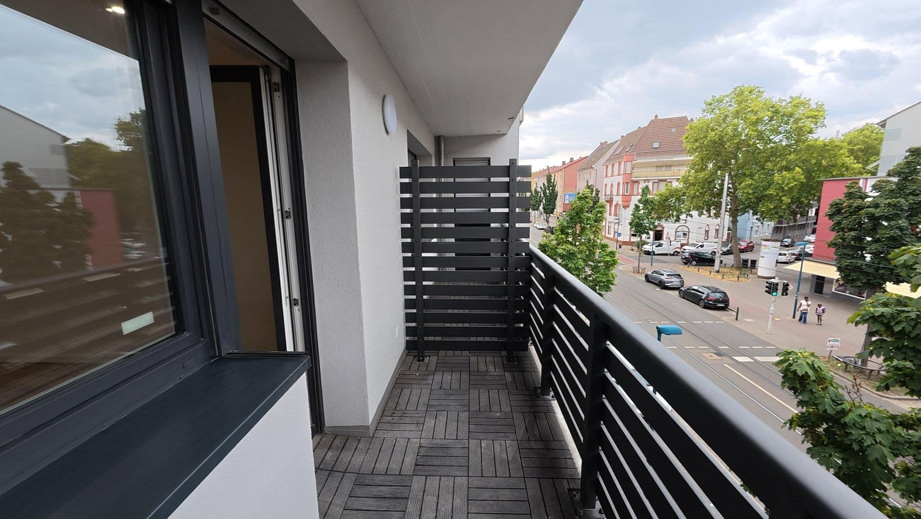 Pronájem bytu 2+1 71 m², Schifferstader Str. 27, Mannheim, Bádensko-Württembersko Pronájem bytu 2+1 71 m², Schifferstader Str. 27, Mannheim, Bádensko-Württembersko