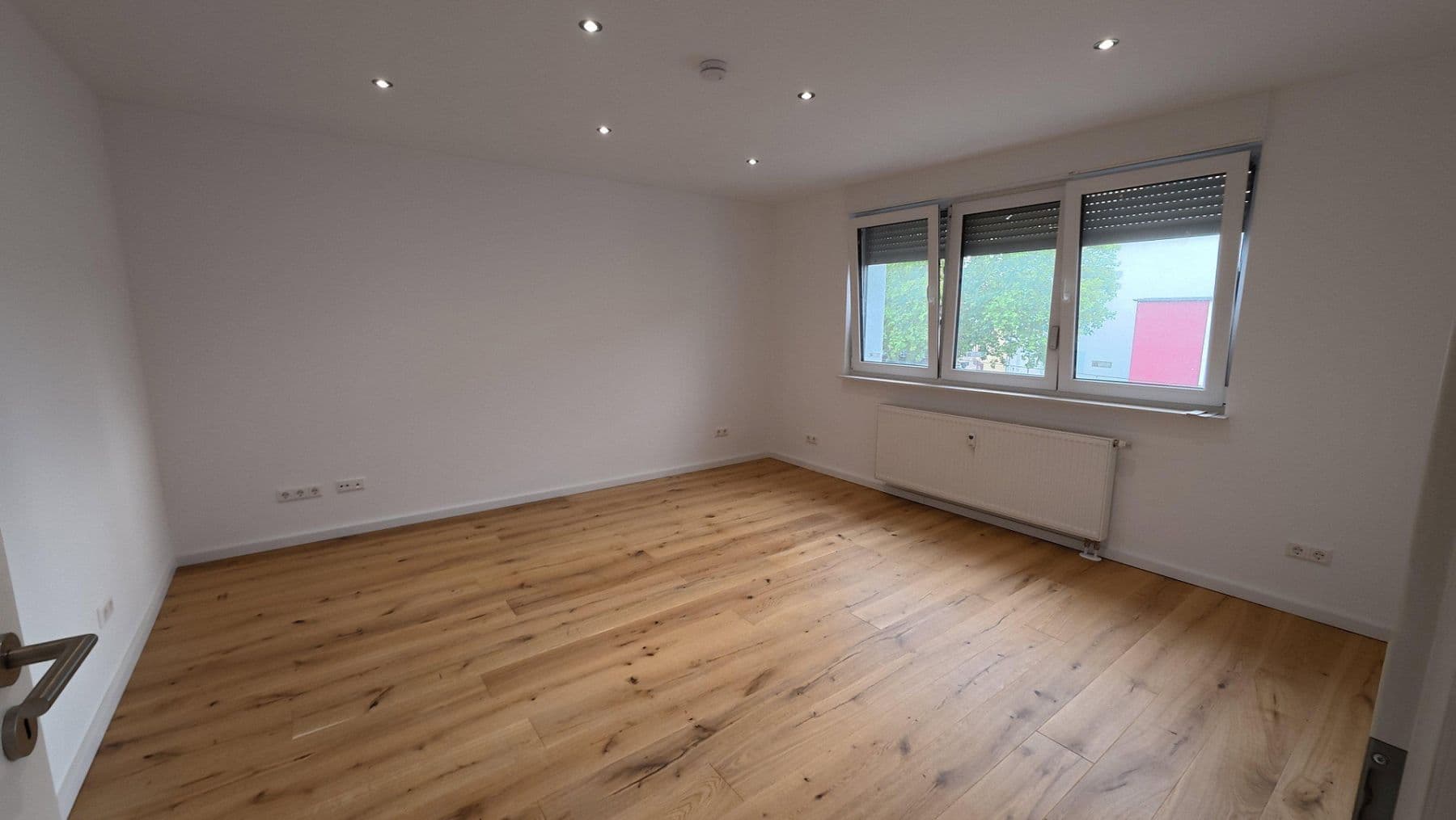 Pronájem bytu 2+1 71 m², Schifferstader Str. 27, Mannheim, Bádensko-Württembersko Pronájem bytu 2+1 71 m², Schifferstader Str. 27, Mannheim, Bádensko-Württembersko