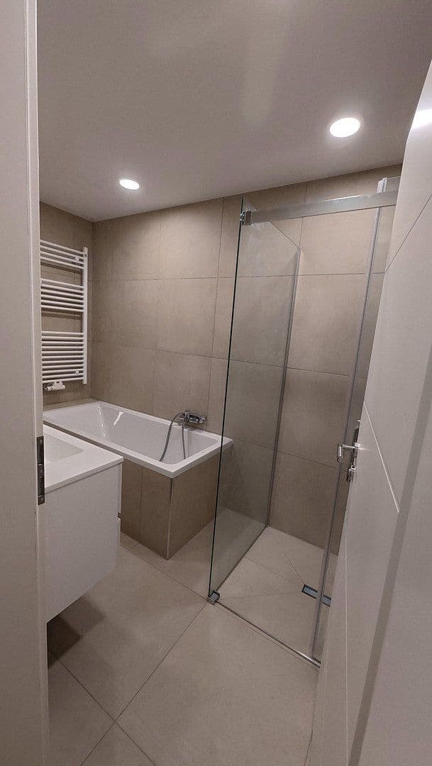 Pronájem bytu 2+1 71 m², Schifferstader Str. 27, Mannheim, Bádensko-Württembersko Pronájem bytu 2+1 71 m², Schifferstader Str. 27, Mannheim, Bádensko-Württembersko