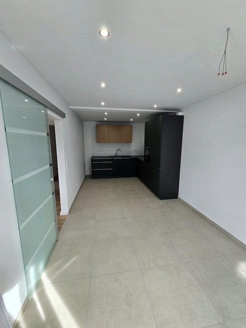 Pronájem bytu 2+1 71 m², Schifferstader Str. 27, Mannheim, Bádensko-Württembersko Pronájem bytu 2+1 71 m², Schifferstader Str. 27, Mannheim, Bádensko-Württembersko