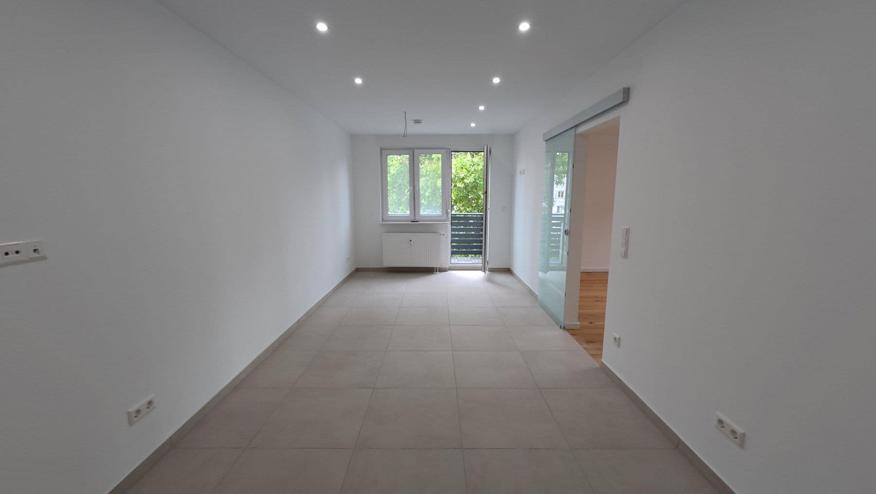 Pronájem bytu 2+1 71 m², Schifferstader Str. 27, Mannheim, Bádensko-Württembersko Pronájem bytu 2+1 71 m², Schifferstader Str. 27, Mannheim, Bádensko-Württembersko