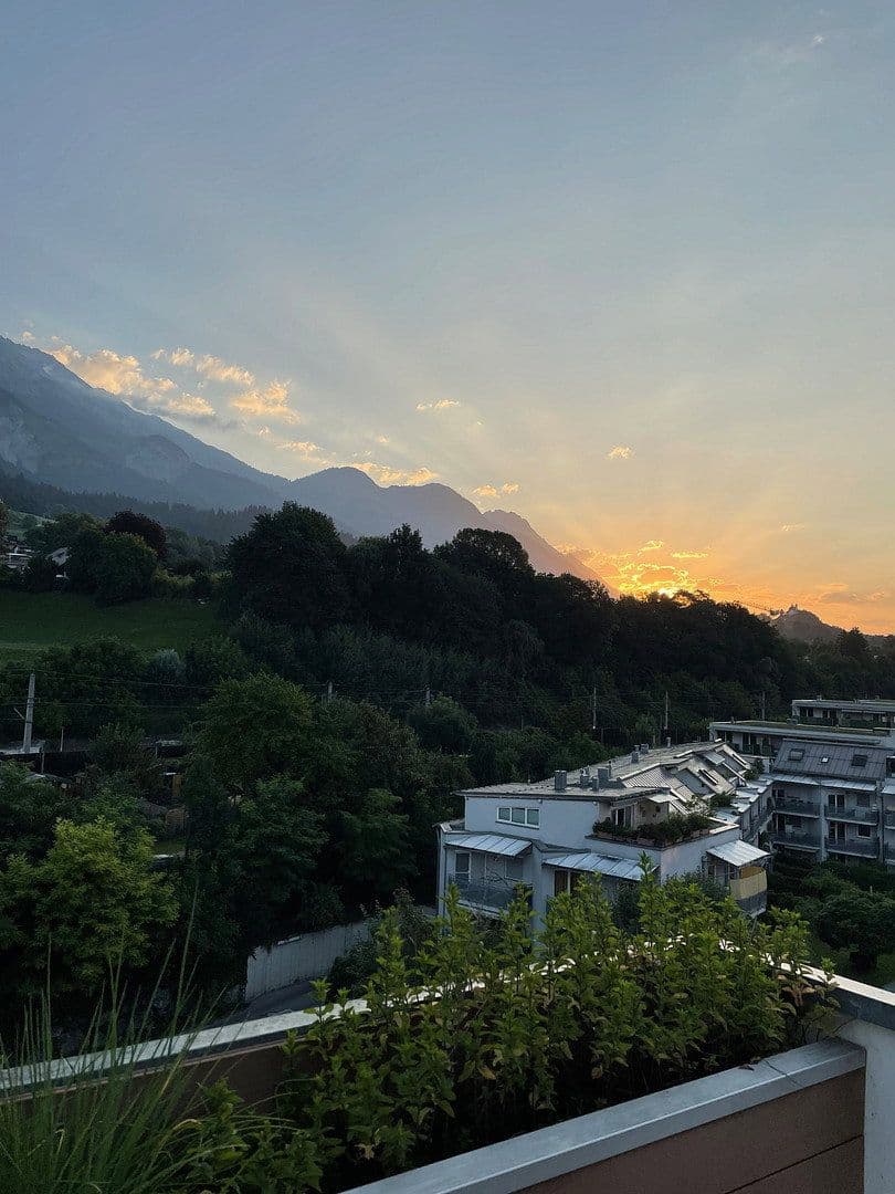 Pronájem bytu 2+kk 107 m², Haller Straße 77, Innsbruck, Tyrolsko Pronájem bytu 2+kk 107 m², Haller Straße 77, Innsbruck, Tyrolsko