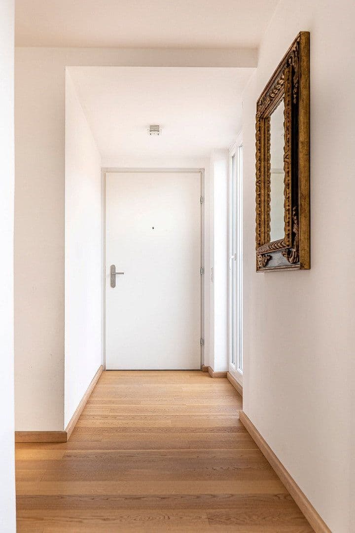 Pronájem bytu 2+kk 107 m², Haller Straße 77, Innsbruck, Tyrolsko Pronájem bytu 2+kk 107 m², Haller Straße 77, Innsbruck, Tyrolsko