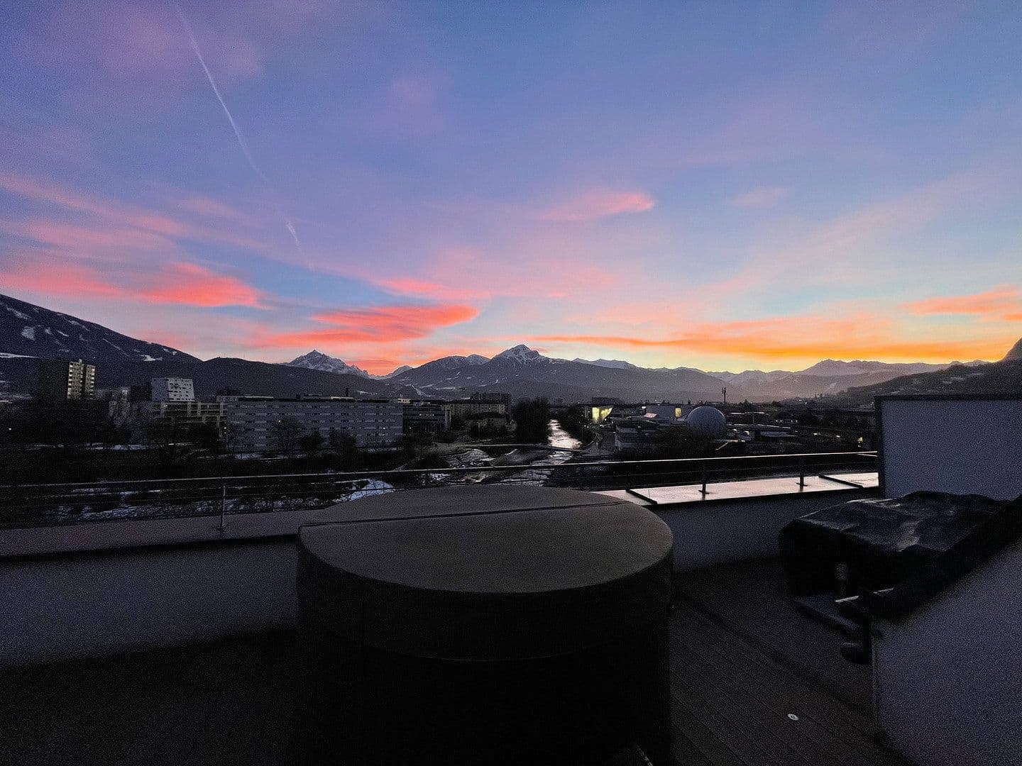 Pronájem bytu 2+kk 107 m², Haller Straße 77, Innsbruck, Tyrolsko Pronájem bytu 2+kk 107 m², Haller Straße 77, Innsbruck, Tyrolsko