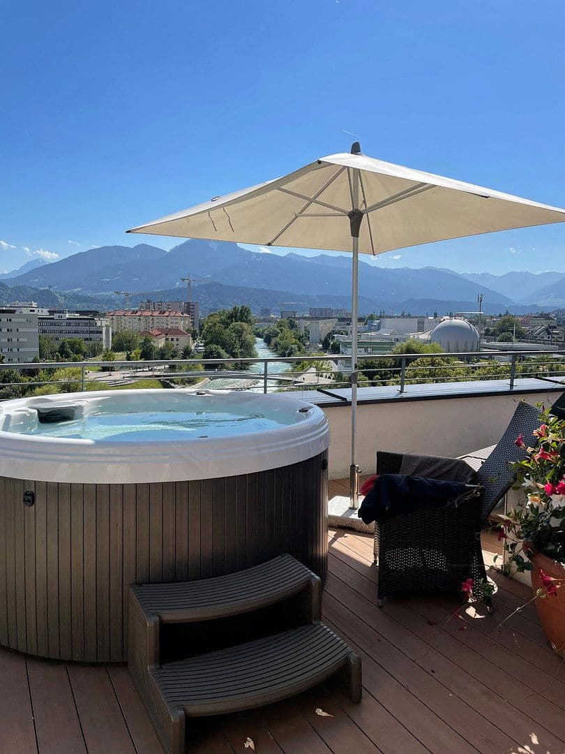 Pronájem bytu 2+kk 107 m², Haller Straße 77, Innsbruck, Tyrolsko Pronájem bytu 2+kk 107 m², Haller Straße 77, Innsbruck, Tyrolsko